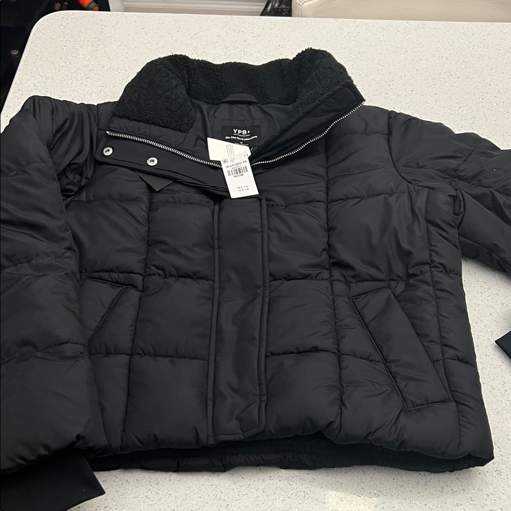 Abercrombie & Fitch Quilted Black Puffer Coat